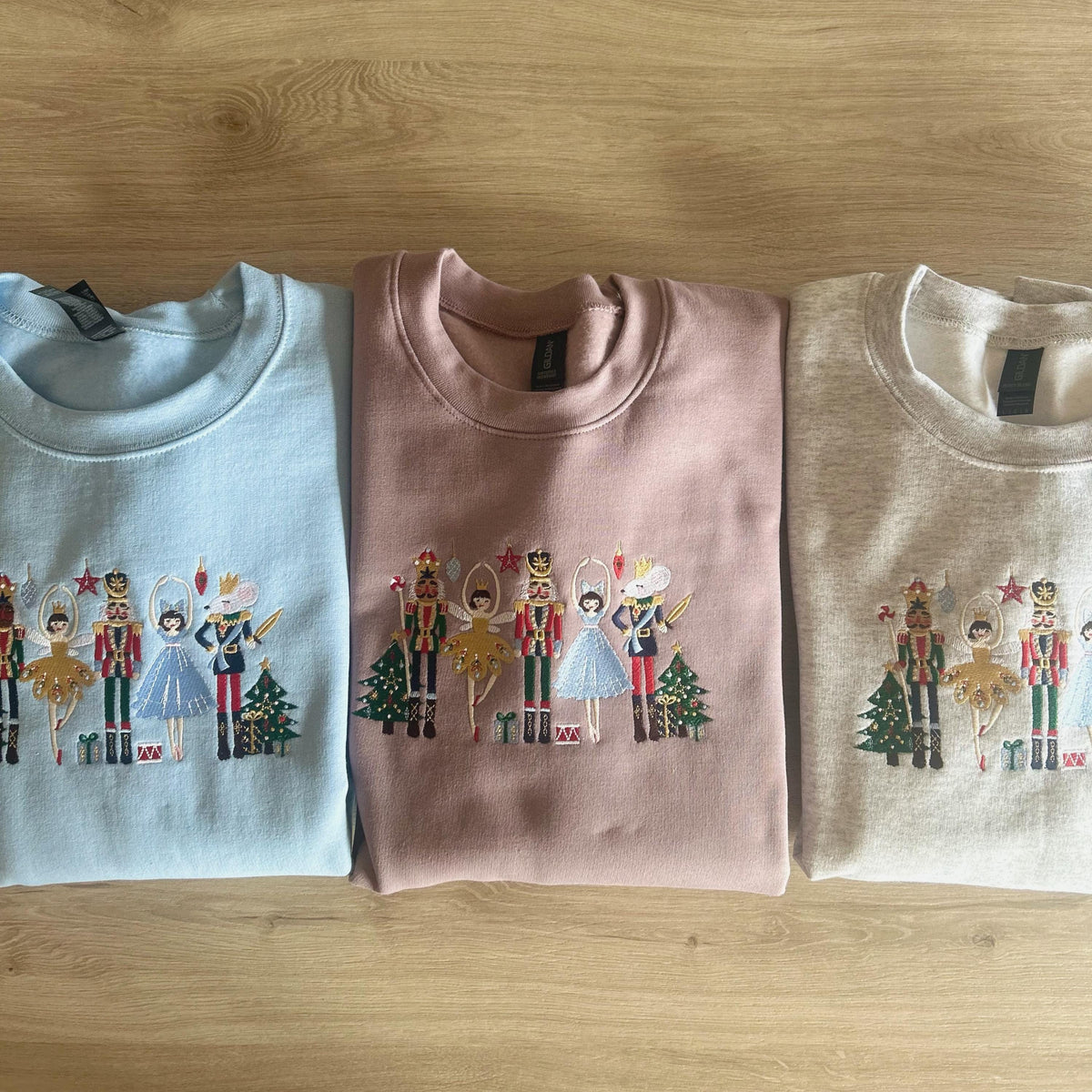 Pull de Noël femme brodé Casse-Noisette