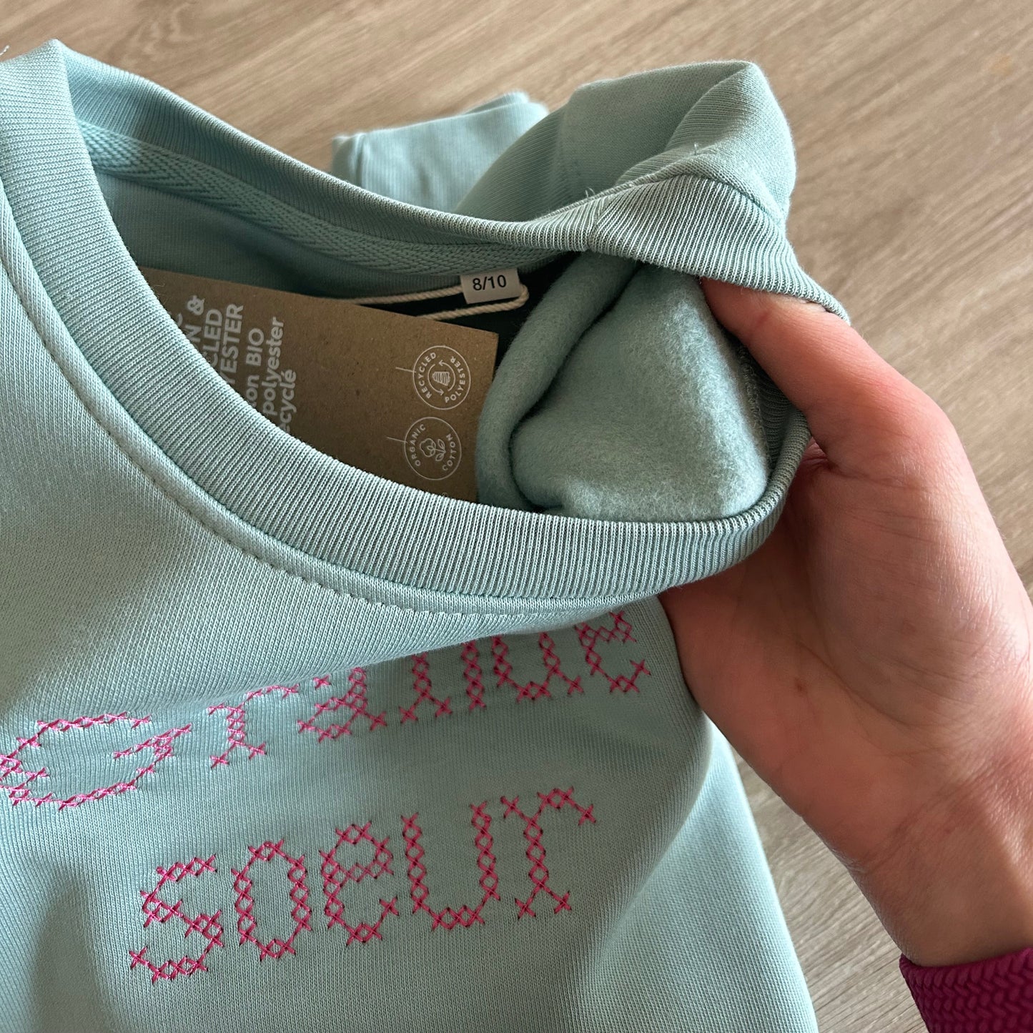sweat brodé grande soeur intérieur molletonné