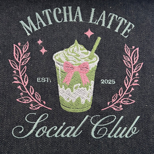 Cabas brodé matcha latte social club détail de broderie