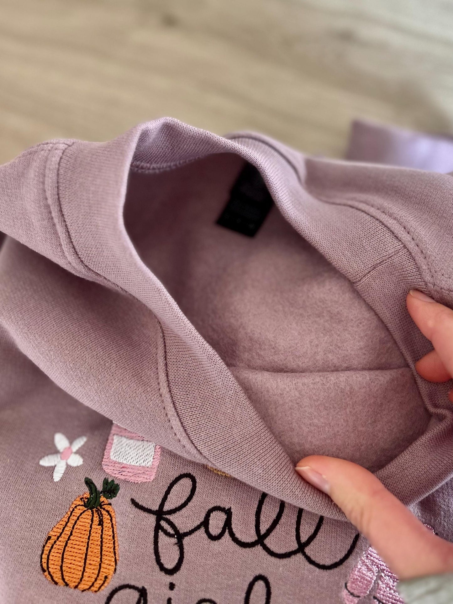 Sweat pull automne brodé Fall girly