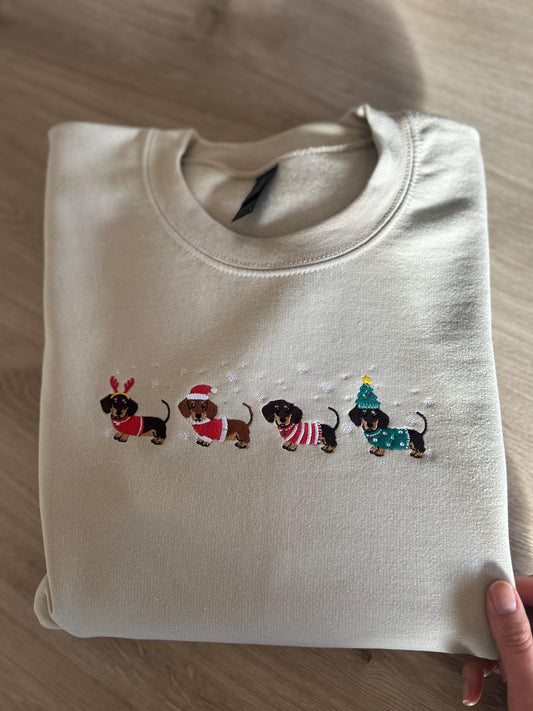 Sweat pull hiver Noël brodé avec teckels