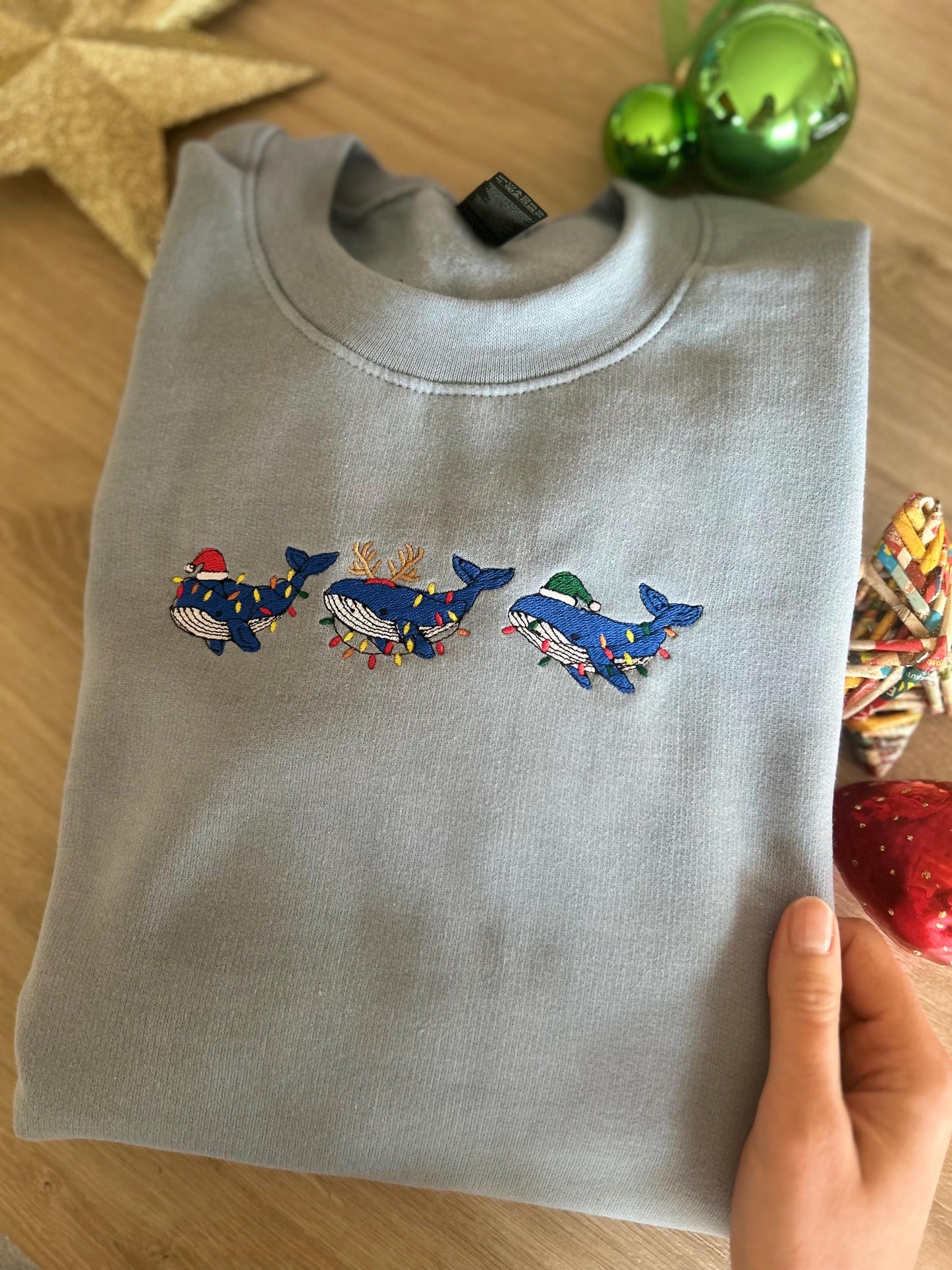 Sweat pull hiver Noël brodé avec baleines