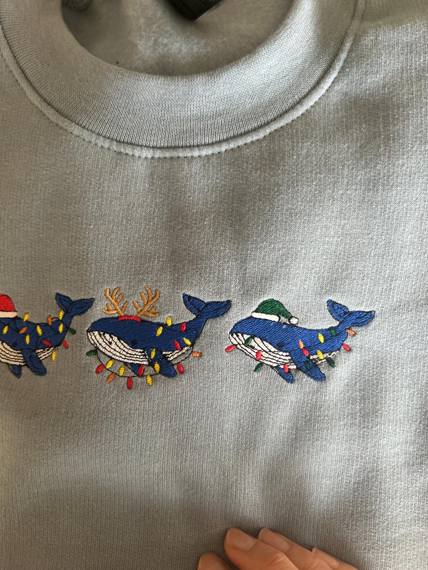 Sweat pull hiver Noël brodé avec baleines