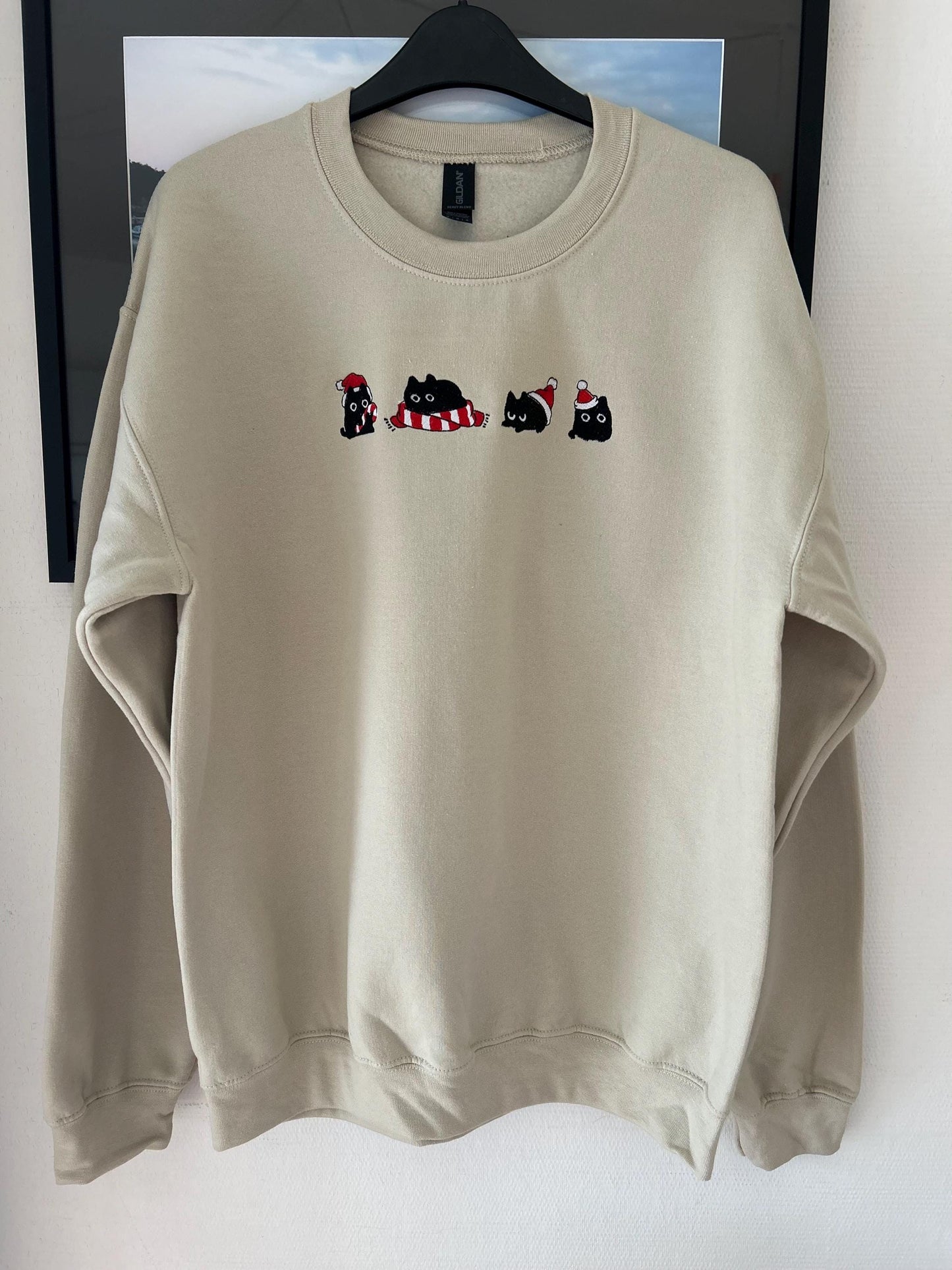 Sweat pull hiver Noël brodé avec chats
