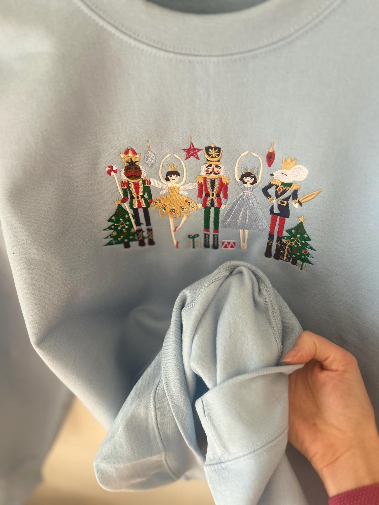 Sweat pull hiver Noël brodé Casse-Noisette  cadeau personnalisable