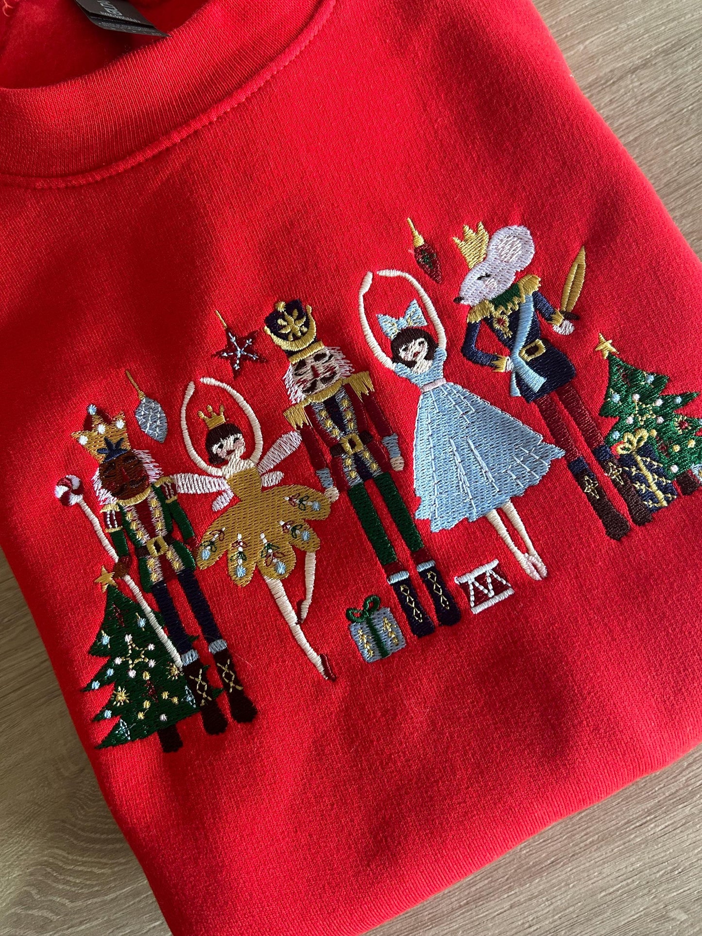 Sweat pull hiver Noël brodé Casse-Noisette  cadeau personnalisable