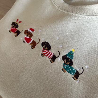Sweat pull hiver Noël brodé avec teckels