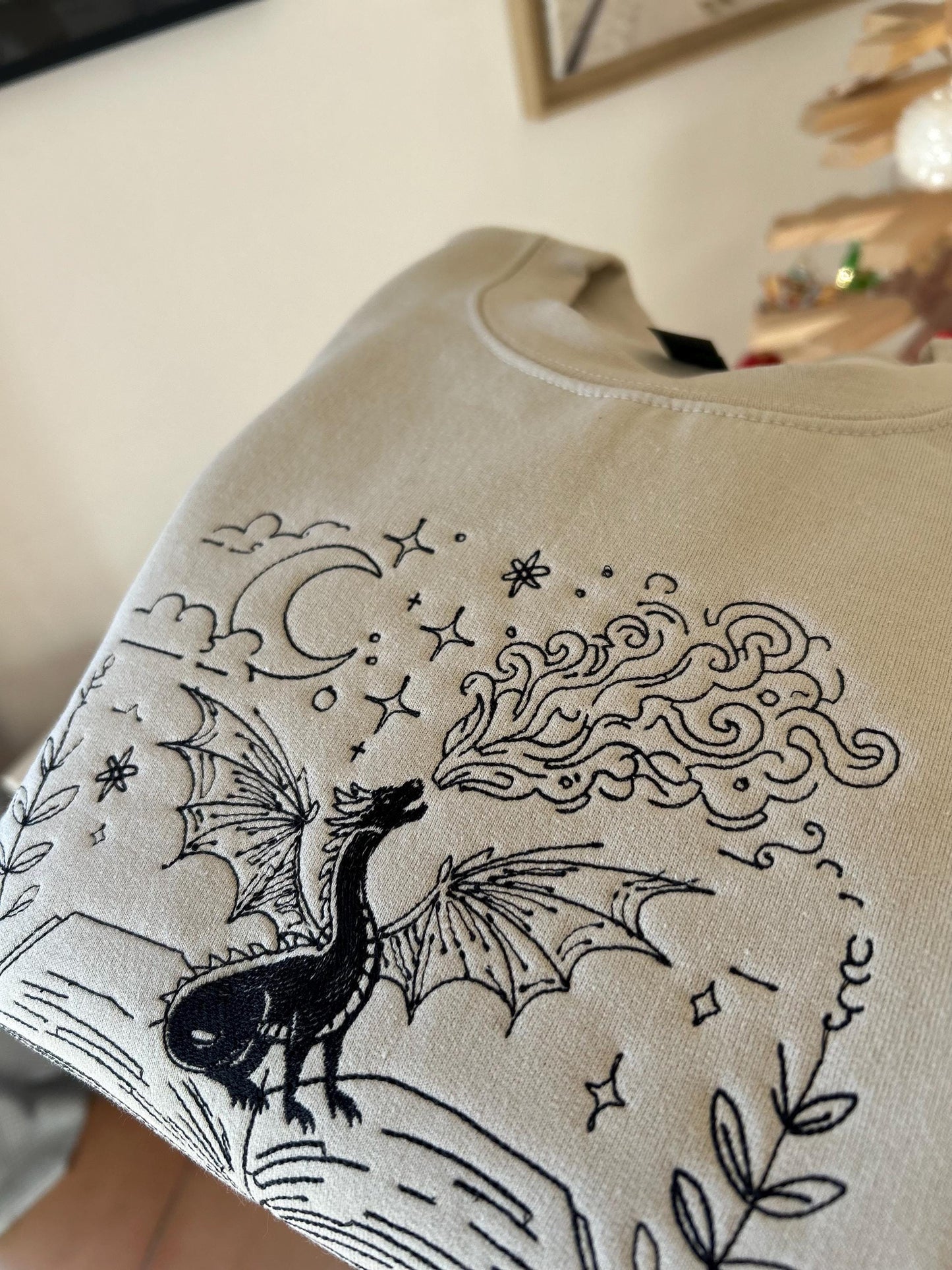 Sweat livre et dragon
