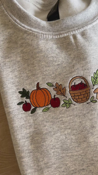 Sweat brodé pommes et pumpkins pour l'automne